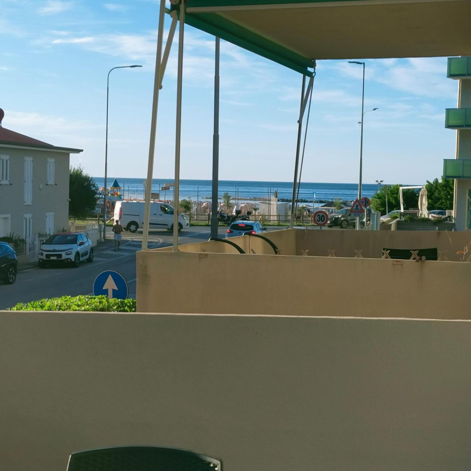 Appartamento Azzurro Песаро Екстериор снимка